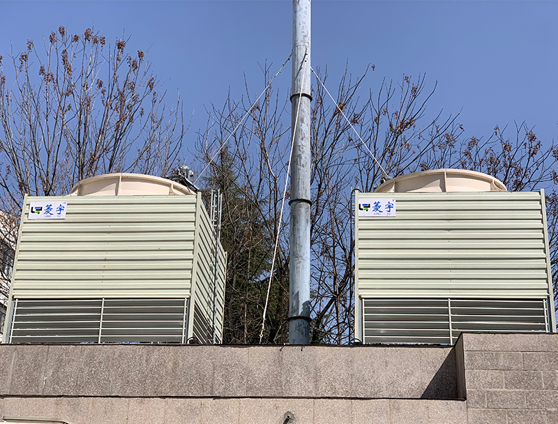 铜川图书馆350吨方形逆流钣金冷却塔两台