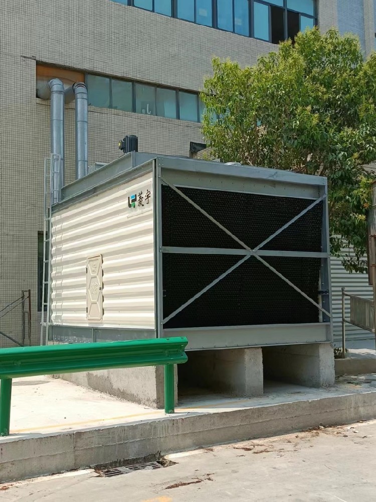 山西晋城菱宇LYH--200T方形横流式钣金冷却塔