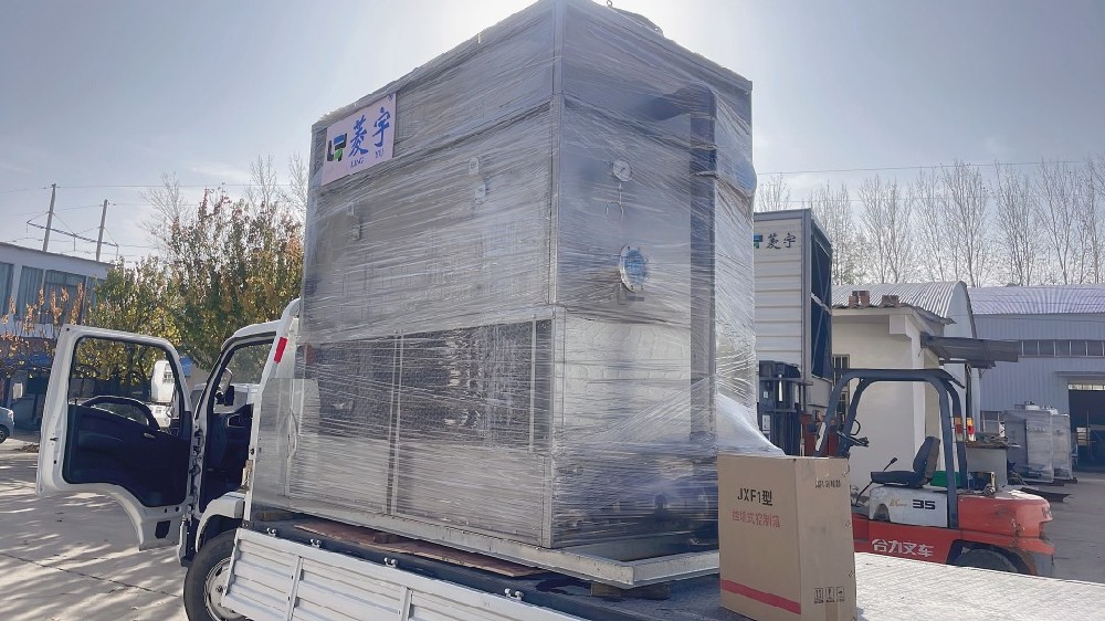 许昌菱宇LYNB--40T方形逆流闭式冷却塔 许昌菱宇LYNB--40T方形逆流闭式冷却塔