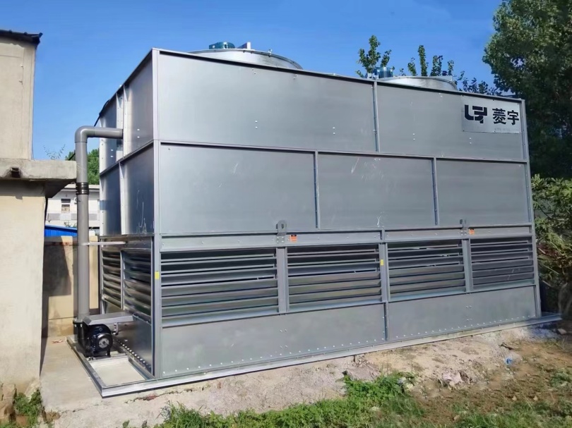 山西长治菱宇单体方形逆流闭式冷却塔运输到达客户现场，稳定到位