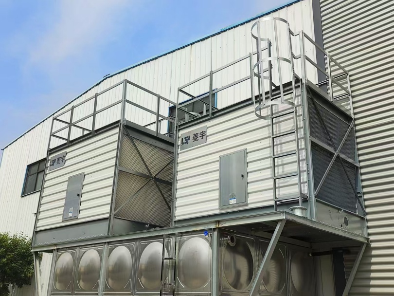 河南开封菱宇方形横流式高温型与标准型钣金冷却塔安装到位 河南开封菱宇方形横流式高温型与标准型钣金冷却塔安装到位