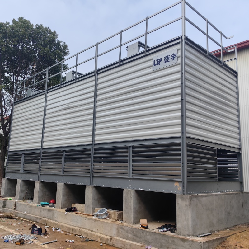 江西南昌菱宇方形逆流组合式钣金冷却塔安装完成