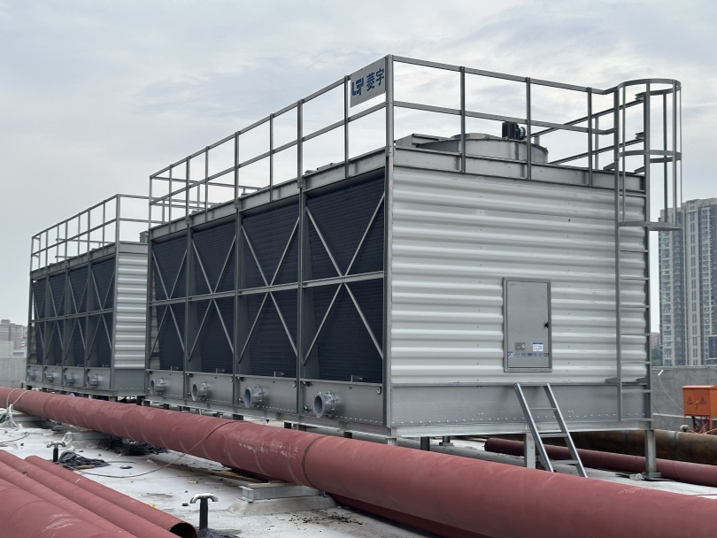 河南平顶山菱宇方形横流组合式钣金冷却塔安装完成