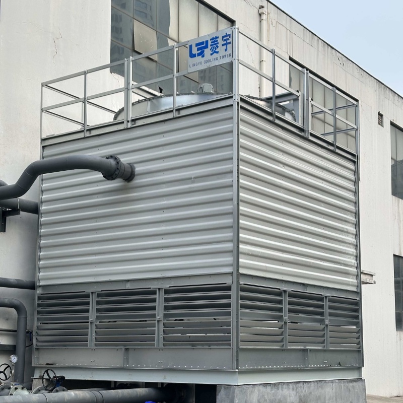河南新乡菱宇方形逆流式钣金冷却塔安装到位，等待试机工作