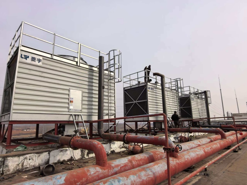 河南洛阳菱宇方形横流式变流量钣金冷却塔安装完成,等待客户连接管道并调试菱宇冷却塔