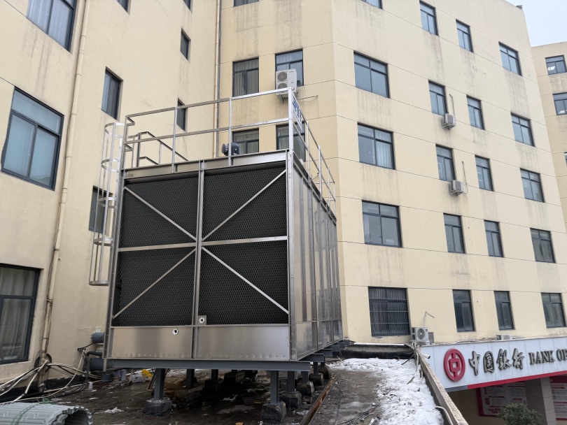 中国银行商丘市分行采用通过美国CTI冷效认证的河南菱宇全不锈钢方形横流式钢板冷却塔