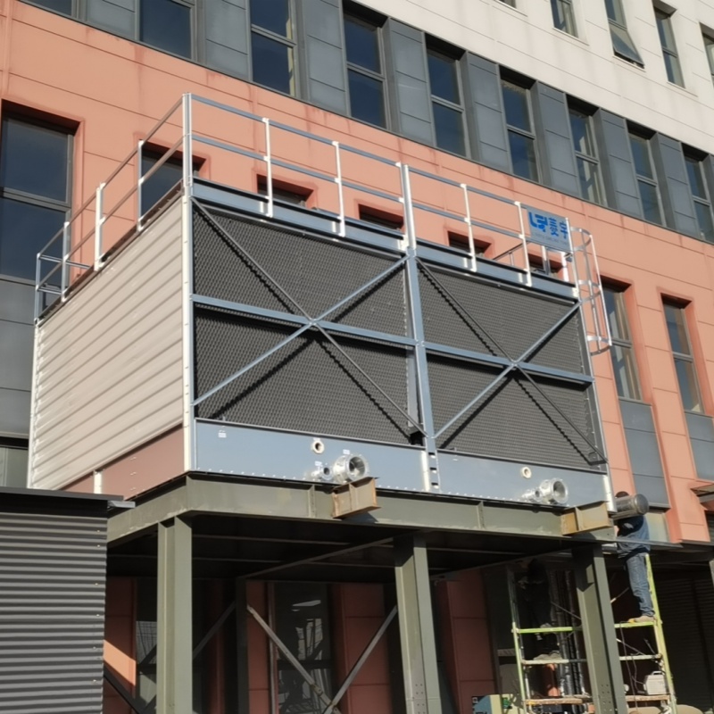 山东烟台菱宇方形横流式两组合钣金冷却塔安装到位